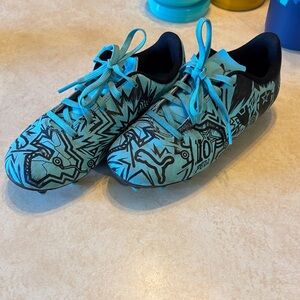 Puma Kids Teal and Black Graphic Soccer Cleats